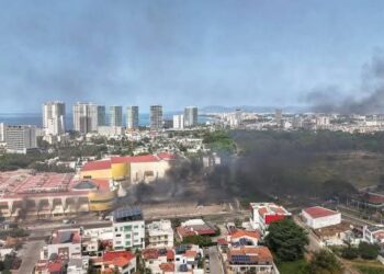 FAMILIAS POTOSINAS DUSFRUTARON DE FUNCIÓN DE CINE EN DELEGACIÓN DE LA PILA.