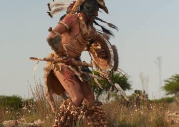 RESCATAN A TRABAJADOR SUSPENDIDO EN EL PISO 34 DEL HOTEL ST. REGIS EN CDMX