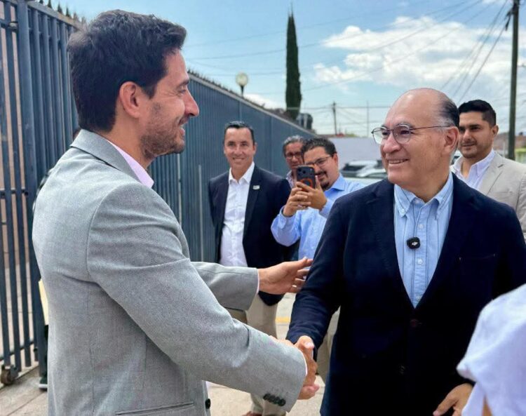 DEVELAN PLACA CON NUEVO NOMBRAMIENTO DE SAN LUIS POTOSÍ CAPITAL, COMO CIUDAD CREATIVA DE LA LITERATURA.