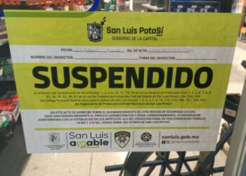 REFUERZA PROTECCIÓN CIVIL MUNICIPAL MEDIDAS DE SEGURIDD EN CENTRO COMERCIAL DE LA CAPITAL POTOSINA.