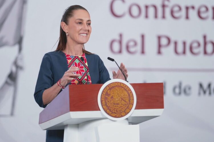 REFUERZA PROTECCIÓN CIVIL MUNICIPAL MEDIDAS DE SEGURIDD EN CENTRO COMERCIAL DE LA CAPITAL POTOSINA.