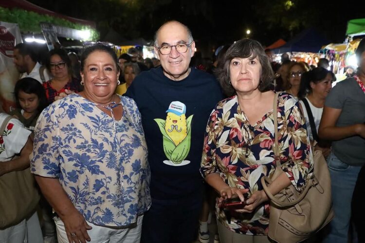 MILES DE MADRES POTOSINAS CELEBRAN SU DÍA EN MAGNO FESTEJO ORGANIZADO POR EL GOBIERNO DE LA CAPITAL
