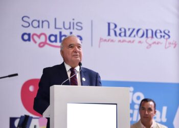 RESCATE Y LIMPIEZA RENUEVAN EL JARDÍN DE SANTIAGO.
