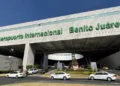 CAE ESTRUCTURA EN EL AICM Y PROVOCA MOMENTOS DE PÁNICO.