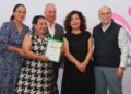 ENRIQUE GALINDO RECONOCE A MAESTROS DESTACADOS