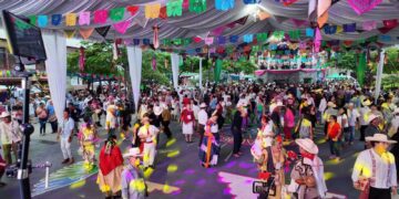 XILITLA HACE HISTORIA CON RÉCORD GUINNESS Y PROYECTA EL HUAPANGO AL MUNDO