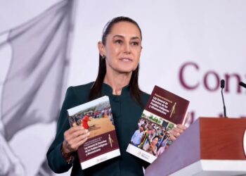 SHEINBAUM FIRMA CONVOCATORIA PARA CONSULTAR LEY DE DERECHOS DE PUEBLOS INDÍGENAS Y AFROMEXICANOS