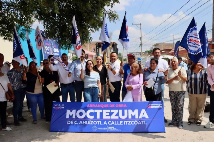 POLICÍA DE LA CAPITAL LOCALIZA A MENOR CON FICHA DE BÚSQUEDA Y LA REÚNE CON SU FAMILIA