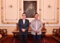 POLICÍA DE LA CAPITAL LOCALIZA A MENOR CON FICHA DE BÚSQUEDA Y LA REÚNE CON SU FAMILIA