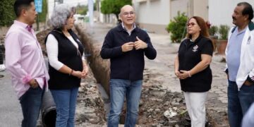 ENRIQUE GALINDO SUPERVISA OBRAS HIDROSANITARIAS EN DOS SECTORES DE LA CAPITAL.