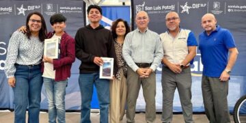 TELMEX DONA EQUIPO Y AYUDA AL DIF CAPITALINO.