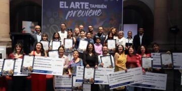 GOBIERNO DE LA CAPITAL PREMIA TALENTO INFANTIL EN “EL ARTE TAMBIÉN PREVIENE”
