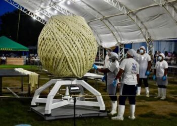 CHIAPAS HACE HISTORIA, GIGANTESCA BOLA DE QUESILLO CONQUISTA RÉCORD GUINNESS.