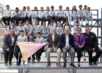 GALINDO IMPULSA AULAS MÁS TECNOLÓGICAS CON “ESCUELAS CÓDIGO AMABLE”.