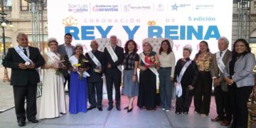 EMOTIVA CORONACIÓN MARCA EL INICIO DEL MES DEL ADULTO MAYOR.