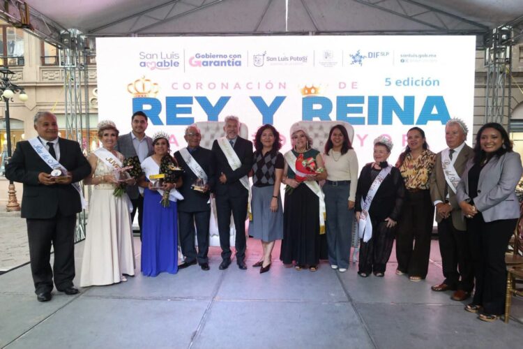 EMOTIVA CORONACIÓN MARCA EL INICIO DEL MES DEL ADULTO MAYOR.