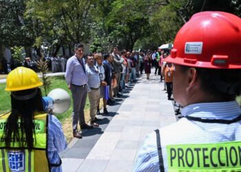 EMOTIVA CORONACIÓN MARCA EL INICIO DEL MES DEL ADULTO MAYOR.