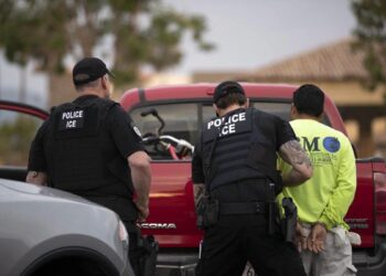 POLICÍA VIAL IMPLEMENTA DISPOSITIVO POR OBRAS EN EL BULEVAR JACOBO PAYÁN LATUFF