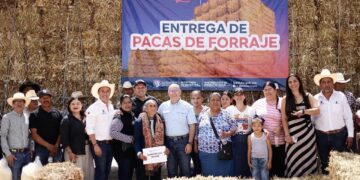 ENTREGAN 980 PACAS DE FORRAJE PARA FORTALECER AL CAMPO POTOSINO.