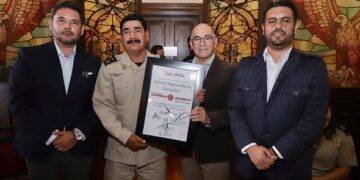 SAN LUIS RECONOCE EL VALOR Y LA ENTREGA DE SUS BOMBEROS.