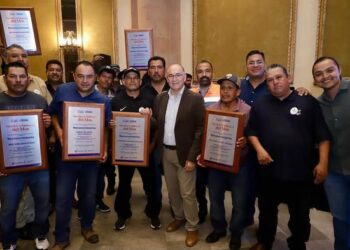 “GALINDO RECONOCE Y ENALTECE A LA FUERZA OPERATIVA DE SAN LUIS CAPITAL”