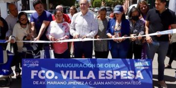 ENTREGAN DOS CALLES NUEVAS PAVIMENTADAS EN LA CAPITAL POTOSINA.