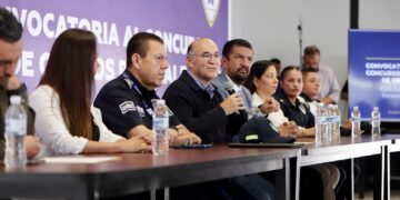 216 ASCENSOS IMPULSAN LA CARRERA DE POLICÍAS DE LA CAPITAL.
