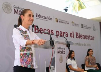 BECAS BENITO JUÁREZ PERMITIRÁN QUE 400 MIL JÓVENES MÁS ESTUDIEN PREPARATORIA: SHEINBAUM