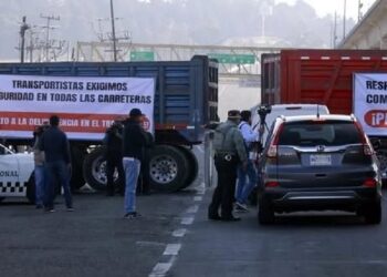 TRANSPORTISTAS ANUNCIAN PARO NACIONAL, EXIGEN SEGURIDAD Y MEJORES CONDICIONES EN CARRETERAS.
