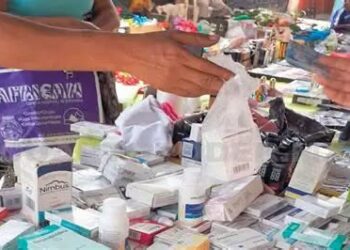 VENDEN MEDICAMENTOS CADUCOS Y DEL SECTOR SALUD EN MÉXICO.