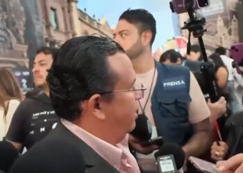 ¡ATAQUE EN SECUNDARIA DE TORREÓN DEJA A SUBDIRECTORA MUERTA Y TRES HERIDOS; DETIENEN A DOS EXALUMNOS